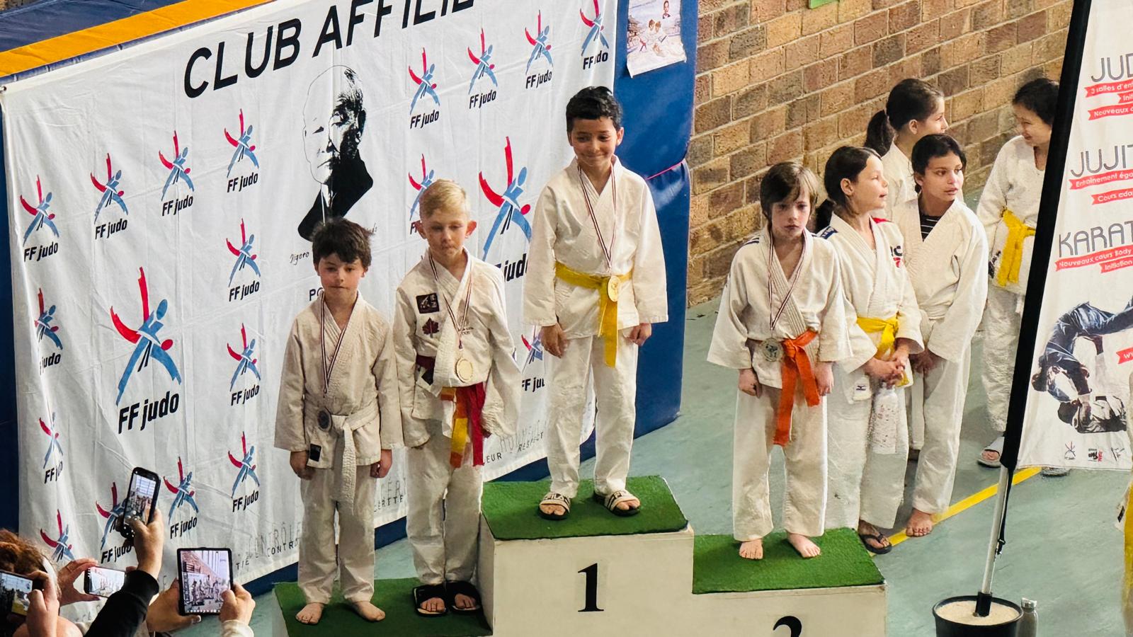 Podium jeunes compétition FFJudo